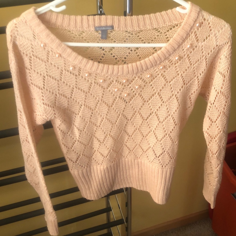 Light pink pearl beaded knitted crop top.Worn once